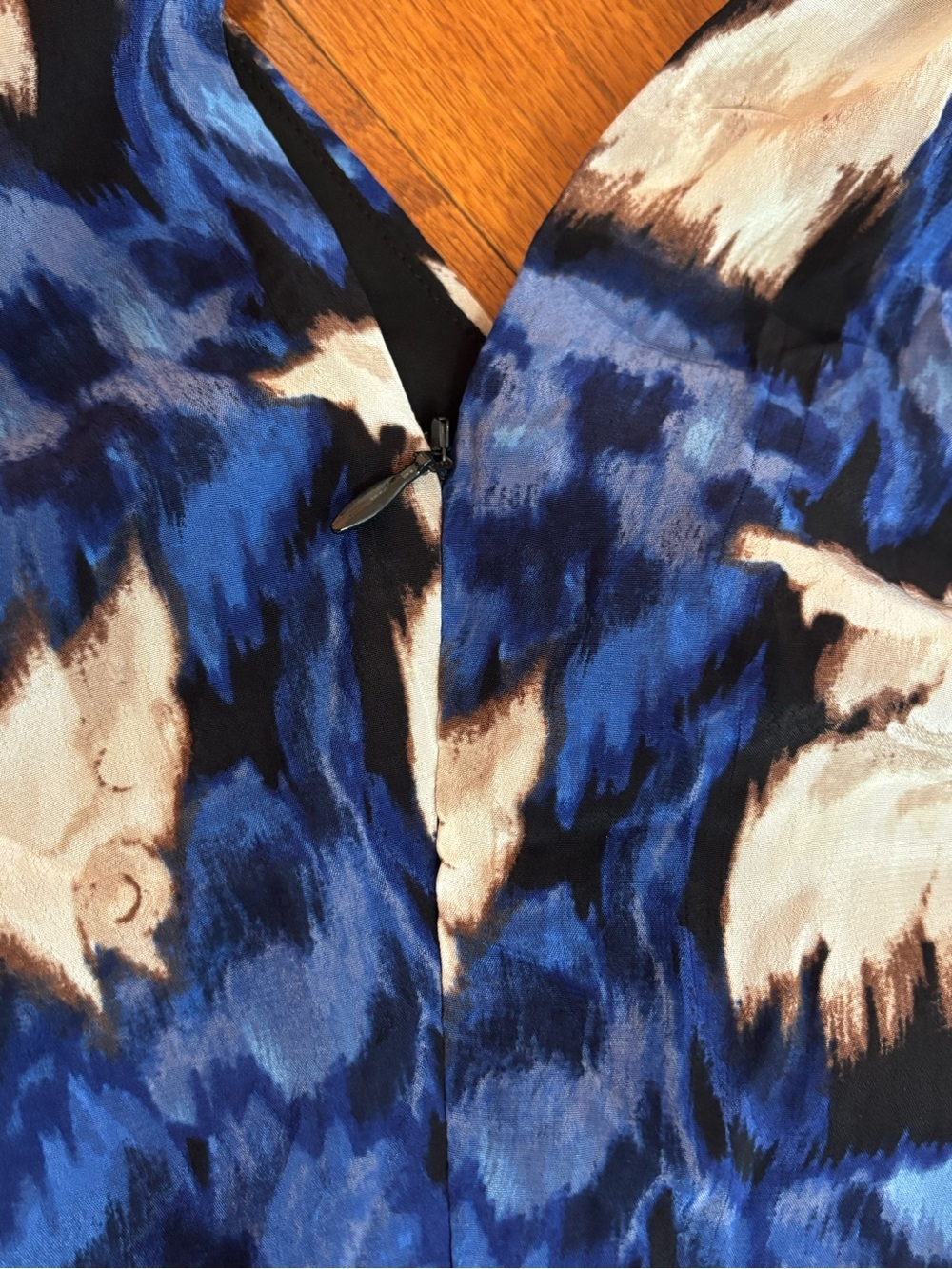 White House Black Market Blue & White Floral Wrap Midi Dress - Picture 5 of 7